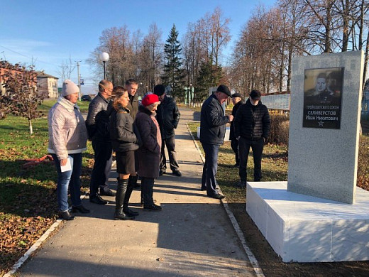 В Гавриловом Посаде завершили благоустройство Аллеи Славы